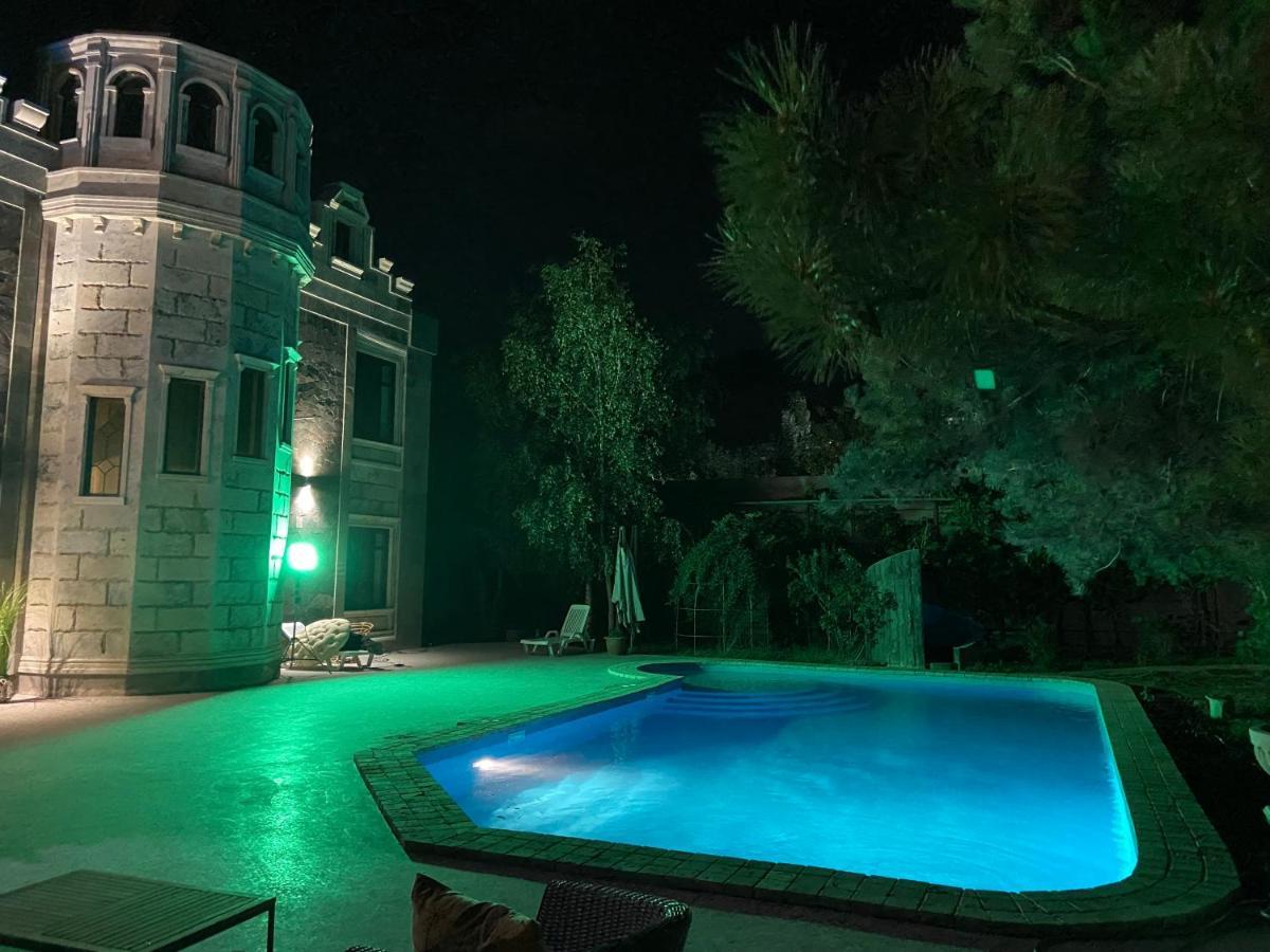 יירבאן X Hotel מראה חיצוני תמונה